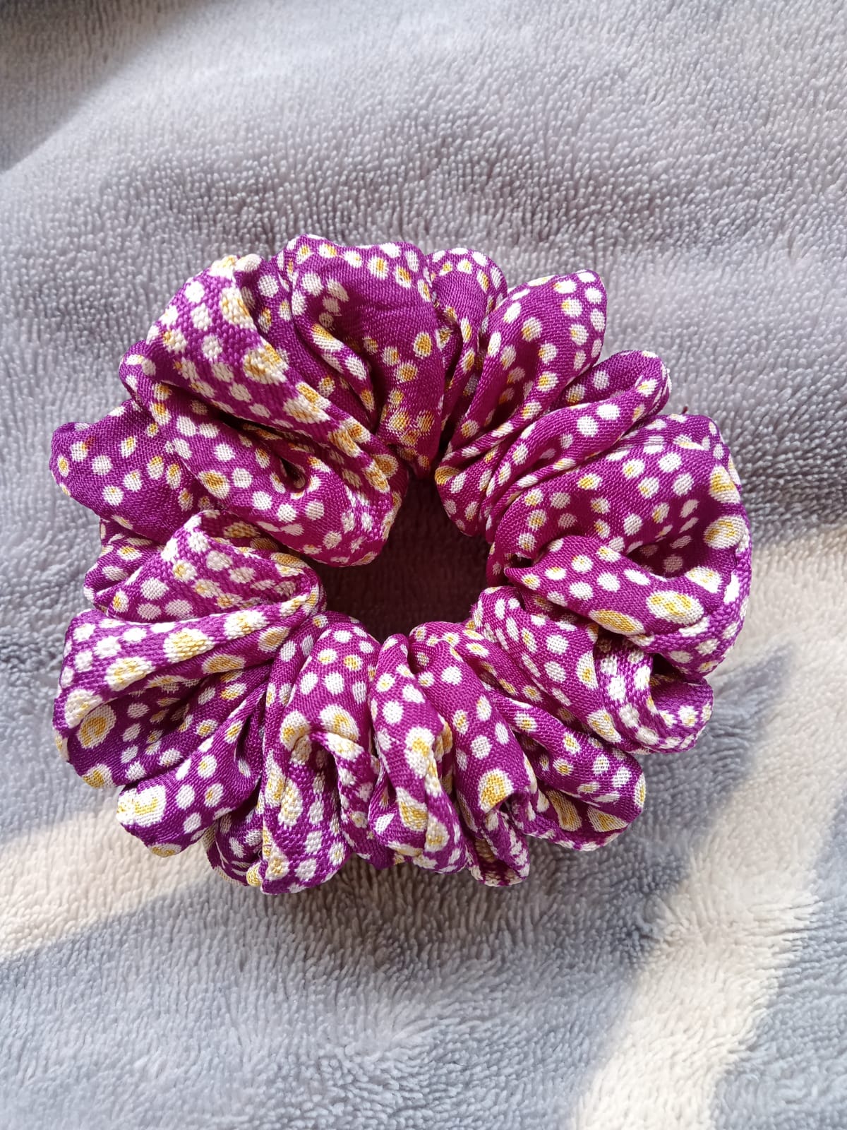 Premium Handmade Scrunchies/Best Gift For Women & Girl/ pack of 4